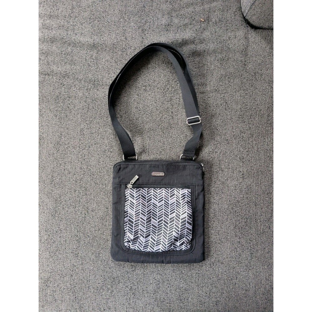 Baggallini Black White Nylon Chevron Pattern Pocket Small Crossbody